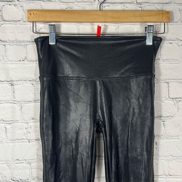 SPANX SPANXshape Faux Leather Black Leggings size M Medium Petite - Picture 2 of 10